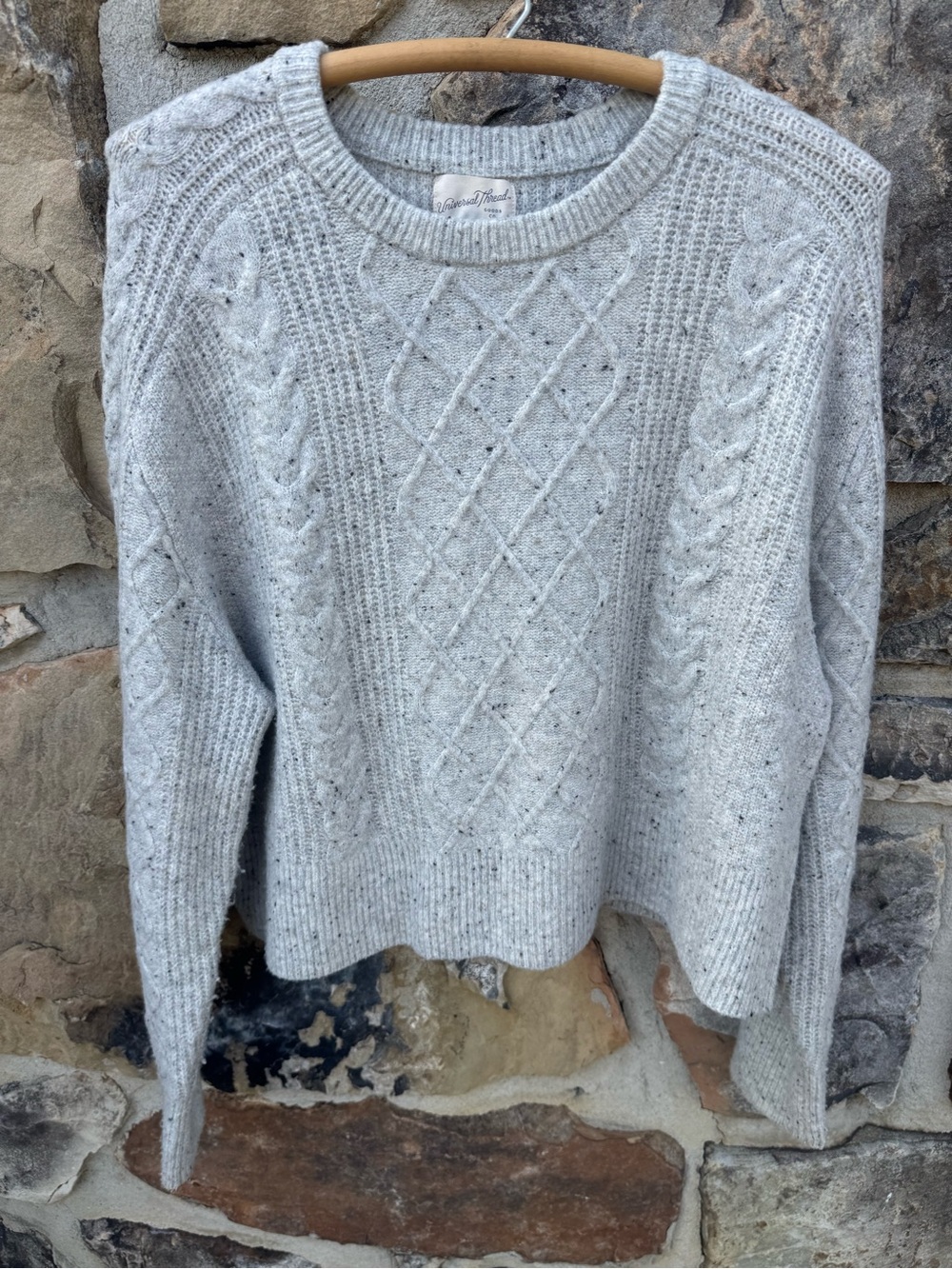 Universal Thread Light Gray Cable Knit Cropped Crewneck Sweater Large Neutral